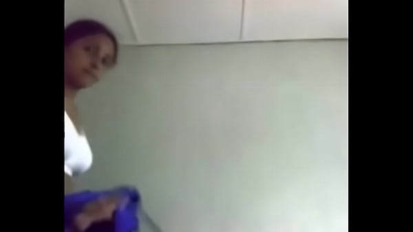 Indian Girl Dress Change